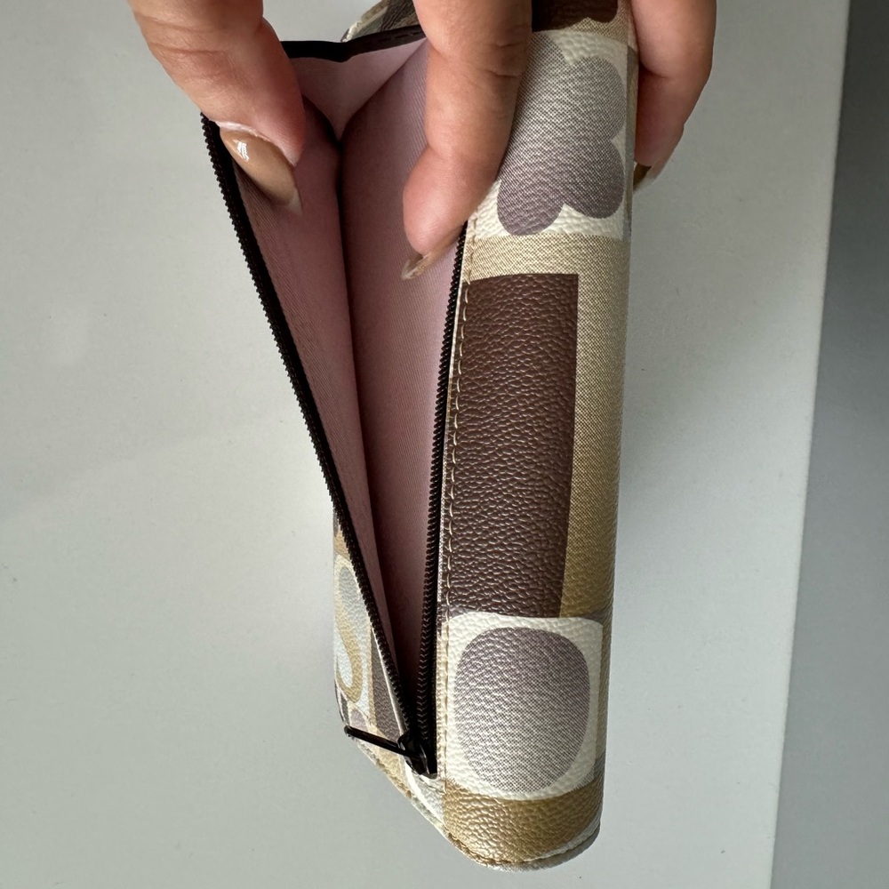 TOUS Wallet - Picture 5 of 8